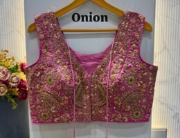 Readymade Work Blouse – Elegant Designs for Every Saree A readymade work blouse is the perfect choice for women who want style, convenience, and comfort without the hassle of custom stitching.