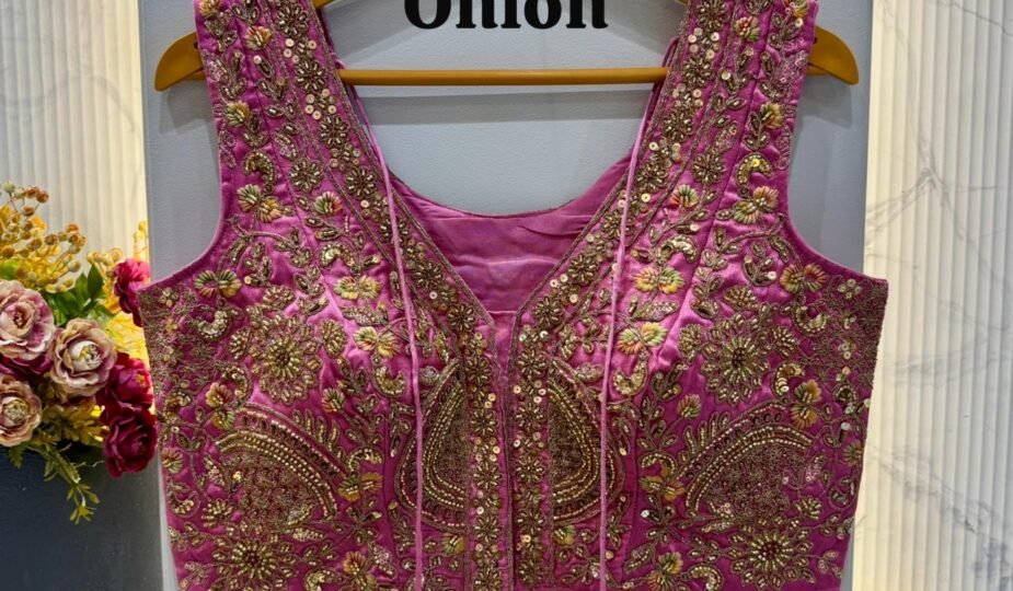 Readymade Work Blouse 6 Readymade Work Blouse – Elegant Designs for Every Saree A readymade work blouse is the perfect choice for women who want style, convenience, and comfort without the hassle of custom stitching.