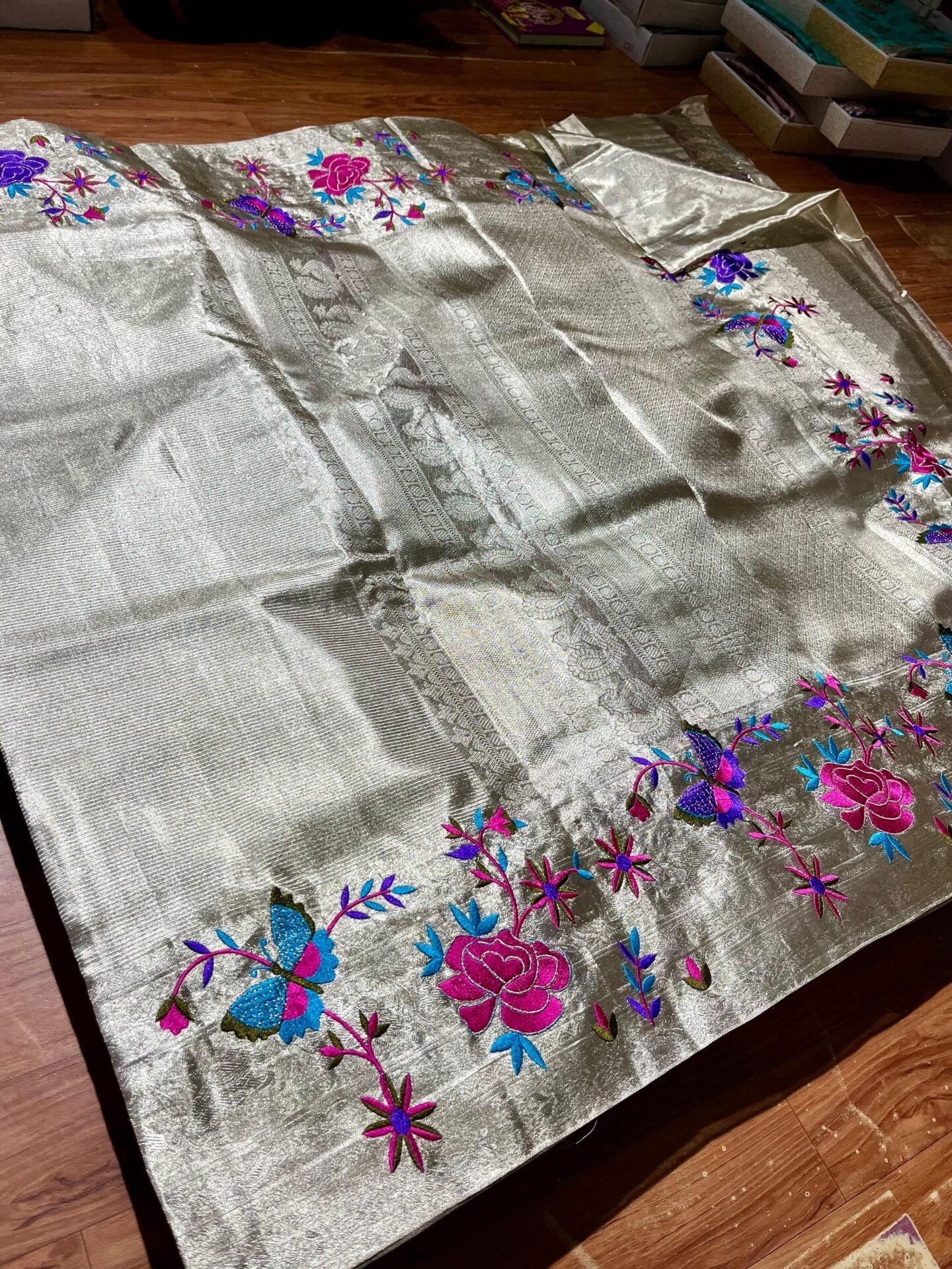 Pure tissue embroidery silver zari brocade saree 3 Pure tissue embroidery silver zari brocade saree - Image 3