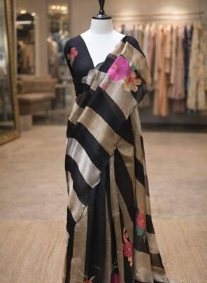 Banarasi Handloom Pure Tissue Kora Strip Saree