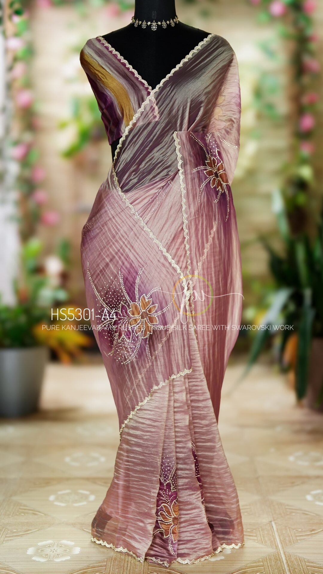 Crushed Kanjeevaram Tissue Silk Saree 8 Crushed Kanjeevaram Tissue Silk Saree - Image 8