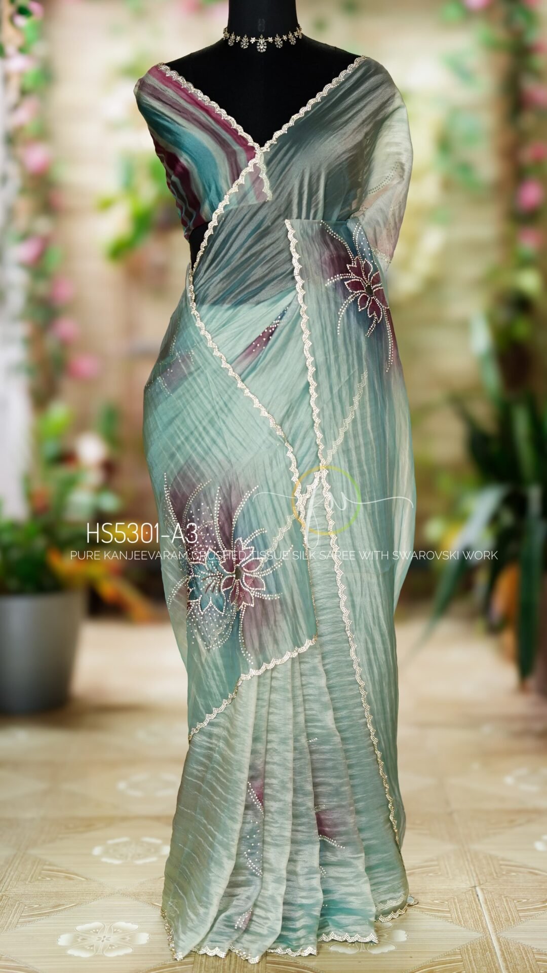 Crushed Kanjeevaram Tissue Silk Saree 10 Crushed Kanjeevaram Tissue Silk Saree - Image 10