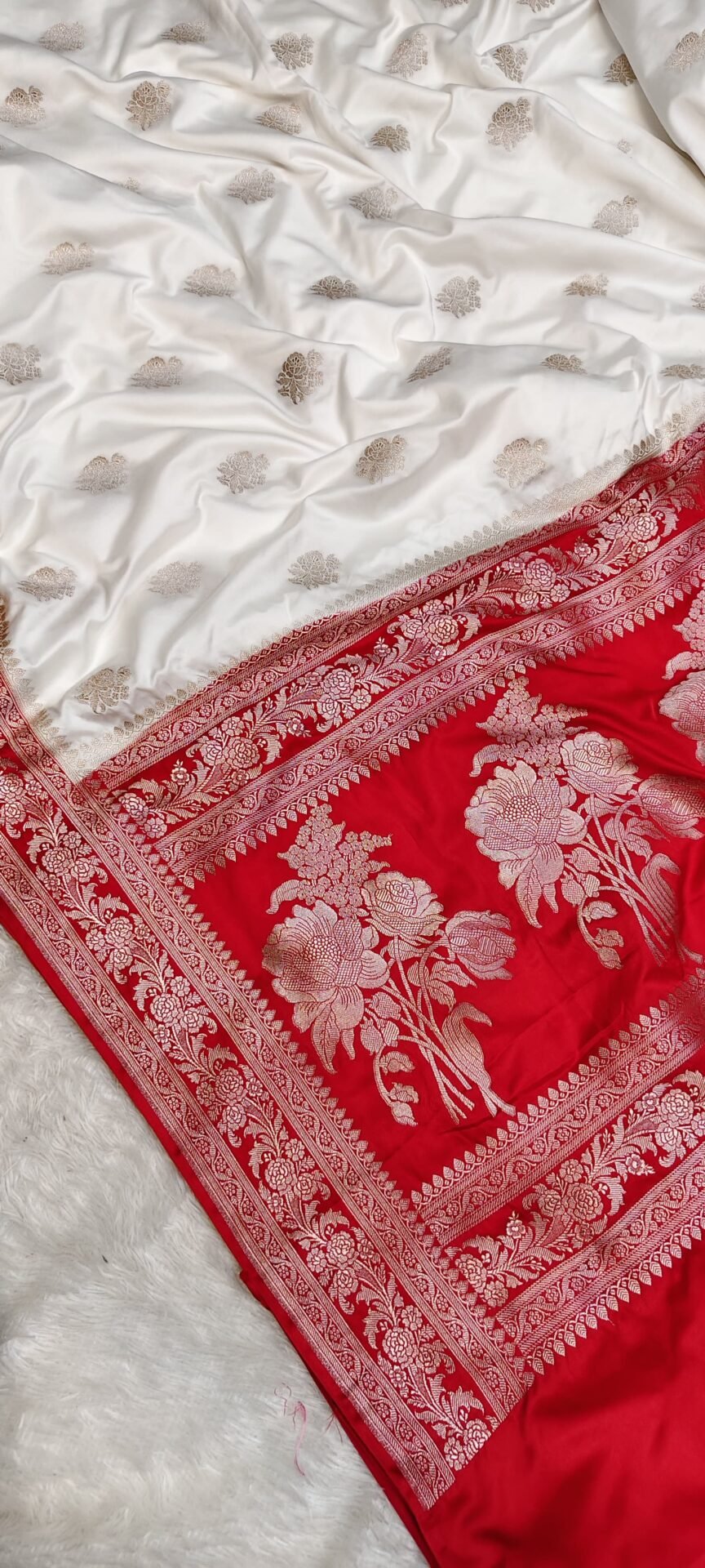 Mashru Katan Soft Silk Saree 3 Mashru Katan Soft Silk Saree - Image 3