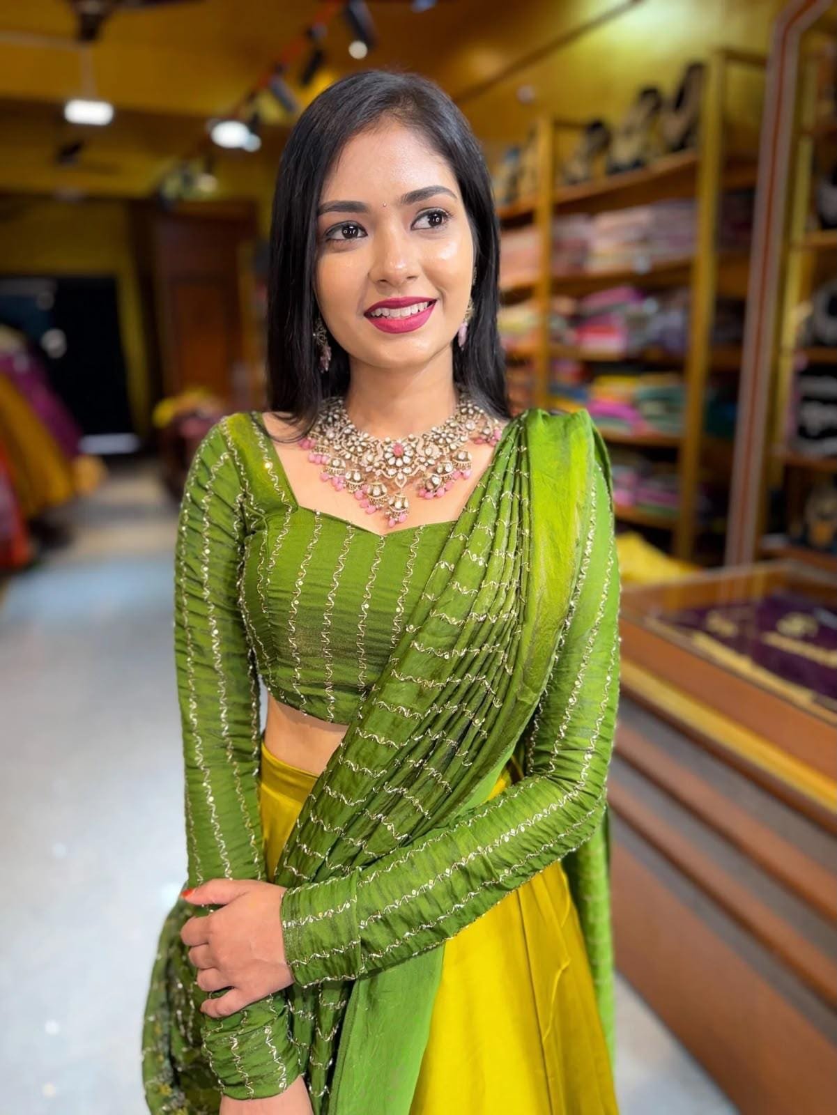 Saundarya Designer Lehenga Set | Eflina 3 Saundarya Designer Lehenga Set | Eflina - Image 3