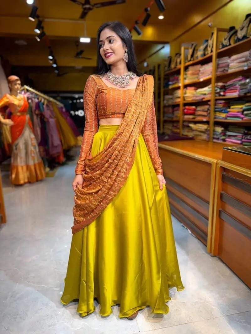 Saundarya Designer Lehenga Set | Eflina 12 Saundarya Designer Lehenga Set | Eflina - Image 12
