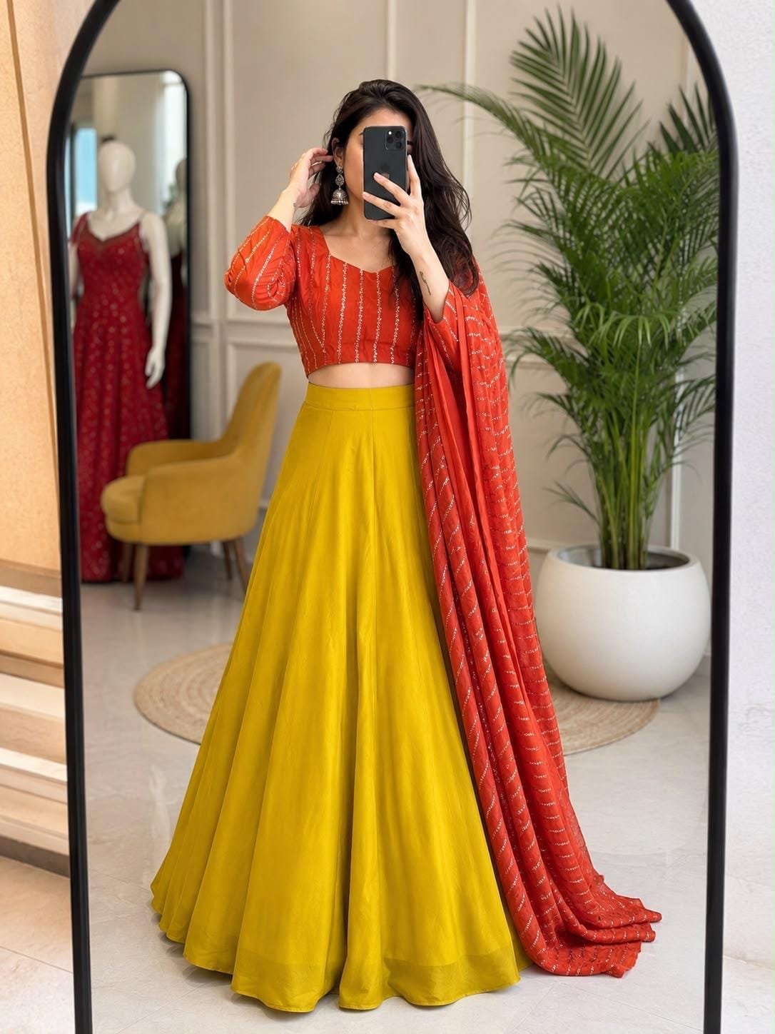 Saundarya Designer Lehenga Set | Eflina 10 Saundarya Designer Lehenga Set | Eflina - Image 10