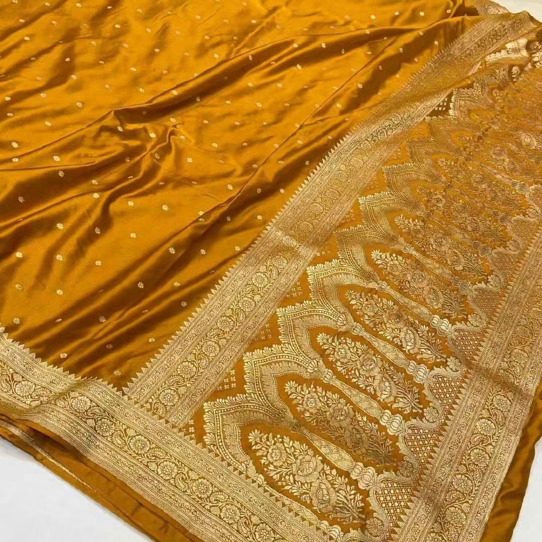 Banarasi Handloom Mashru Silk Saree with Beautiful Zari Pallu 5 Banarasi Handloom Mashru Silk Saree with Beautiful Zari Pallu
