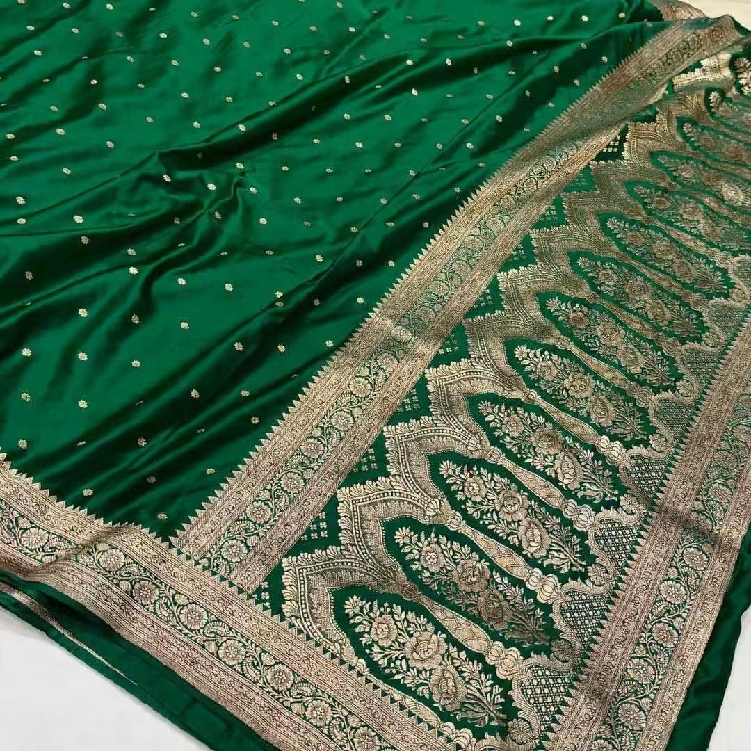 Banarasi Handloom Mashru Silk Saree with Beautiful Zari Pallu 8 Banarasi Handloom Mashru Silk Saree with Beautiful Zari Pallu