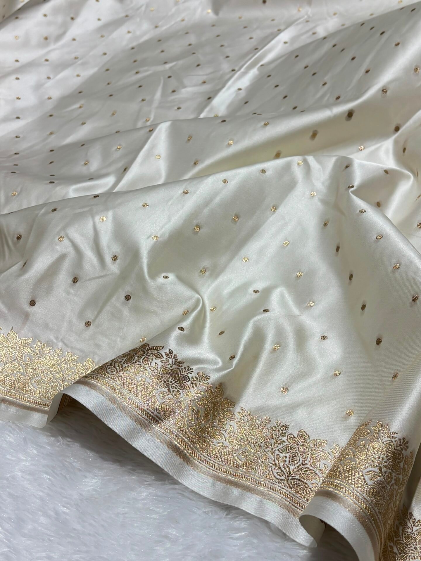 Banarasi Mashru Katan Silk Saree with Beautiful Butti Work 2 Banarasi Mashru Katan Silk Saree with Beautiful Butti Work