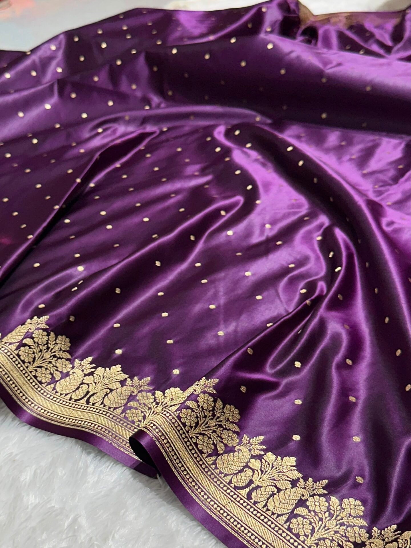 Banarasi Mashru Katan Silk Saree with Beautiful Butti Work 4 Banarasi Mashru Katan Silk Saree with Beautiful Butti Work - Image 4