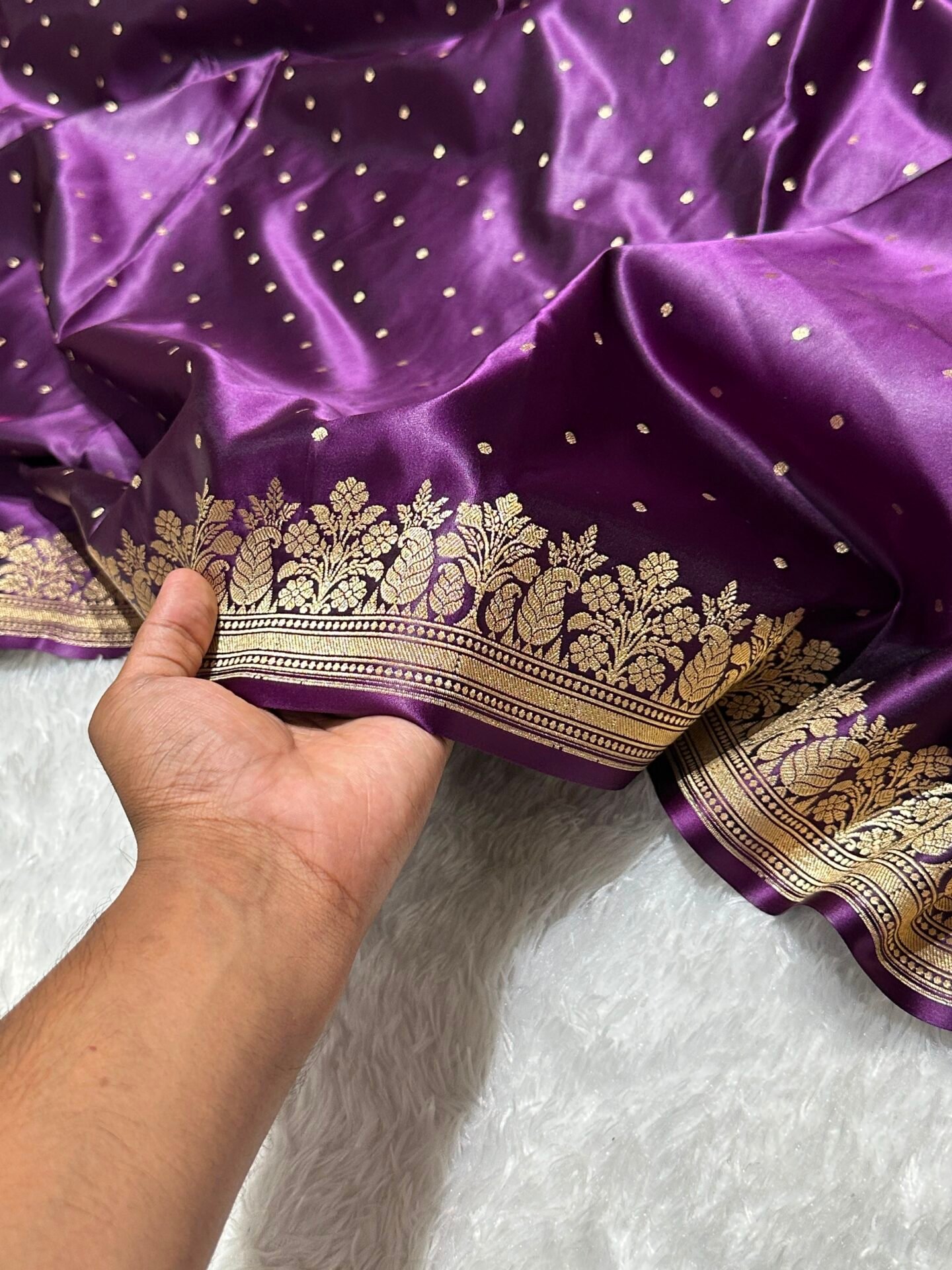 Banarasi Mashru Katan Silk Saree with Beautiful Butti Work 5 Banarasi Mashru Katan Silk Saree with Beautiful Butti Work - Image 5