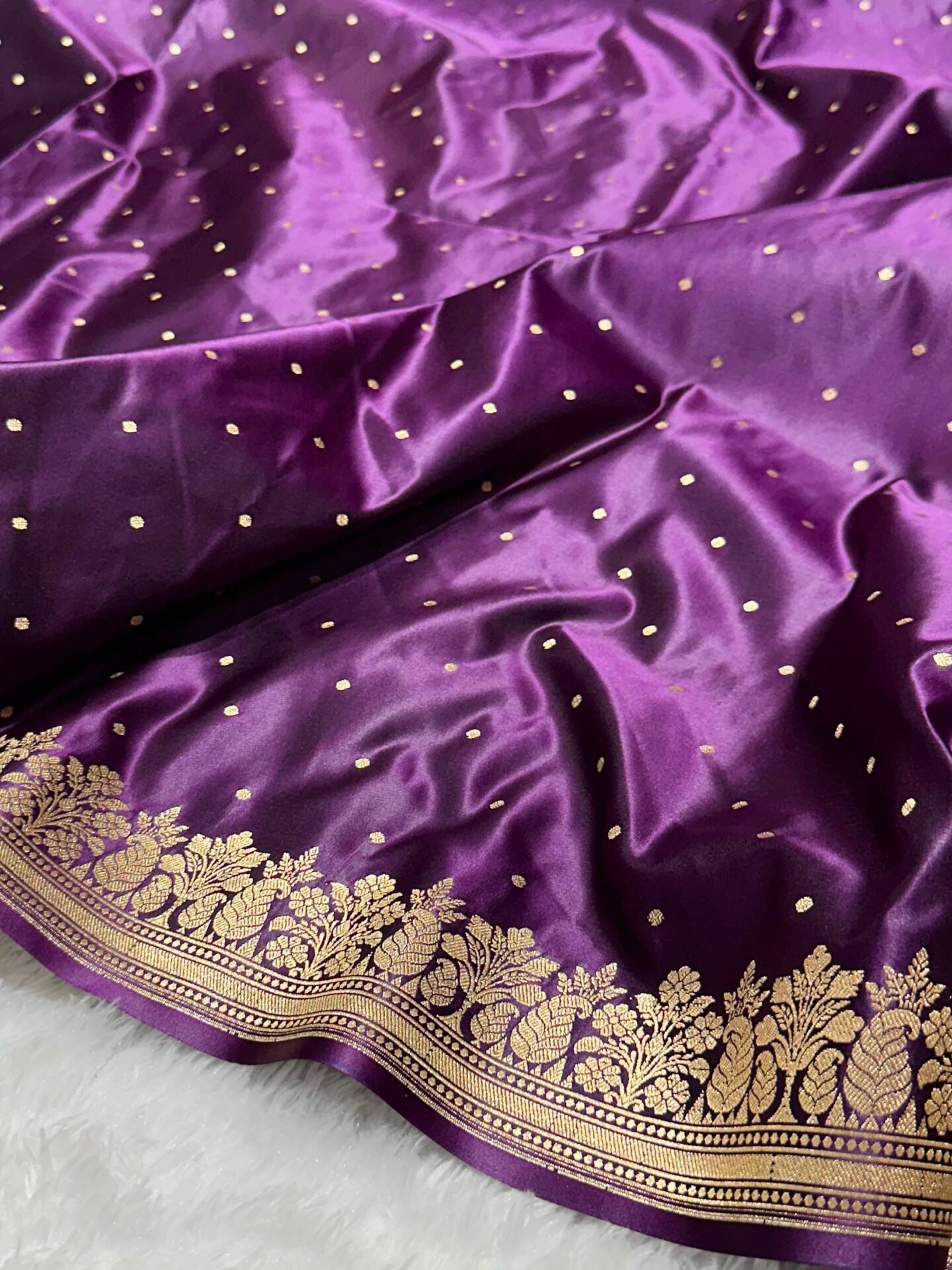 Banarasi Mashru Katan Silk Saree with Beautiful Butti Work 6 Banarasi Mashru Katan Silk Saree with Beautiful Butti Work - Image 6