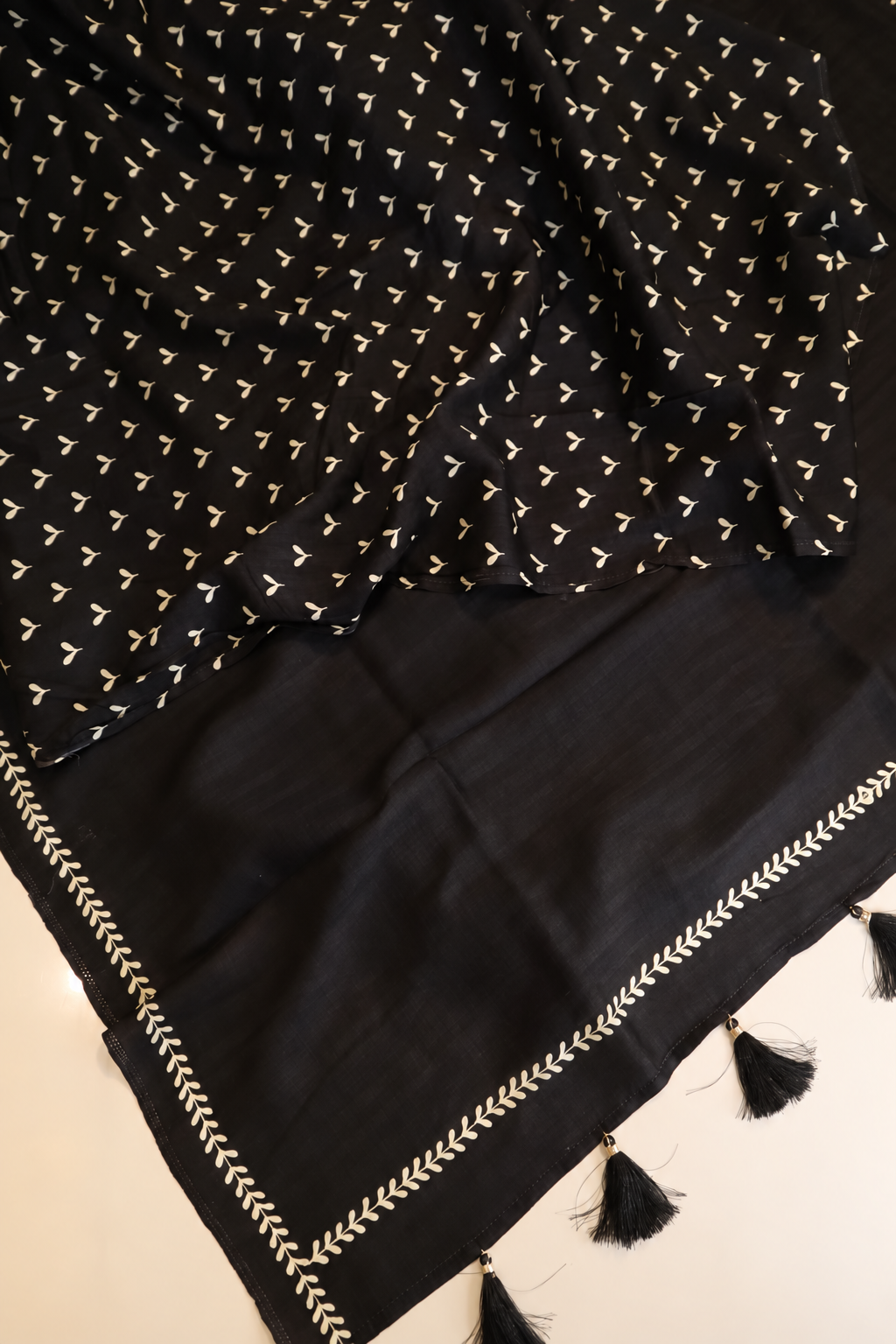 Black Handpainted Tussar Silk Saree 2 Black Handpainted Tussar Silk Saree