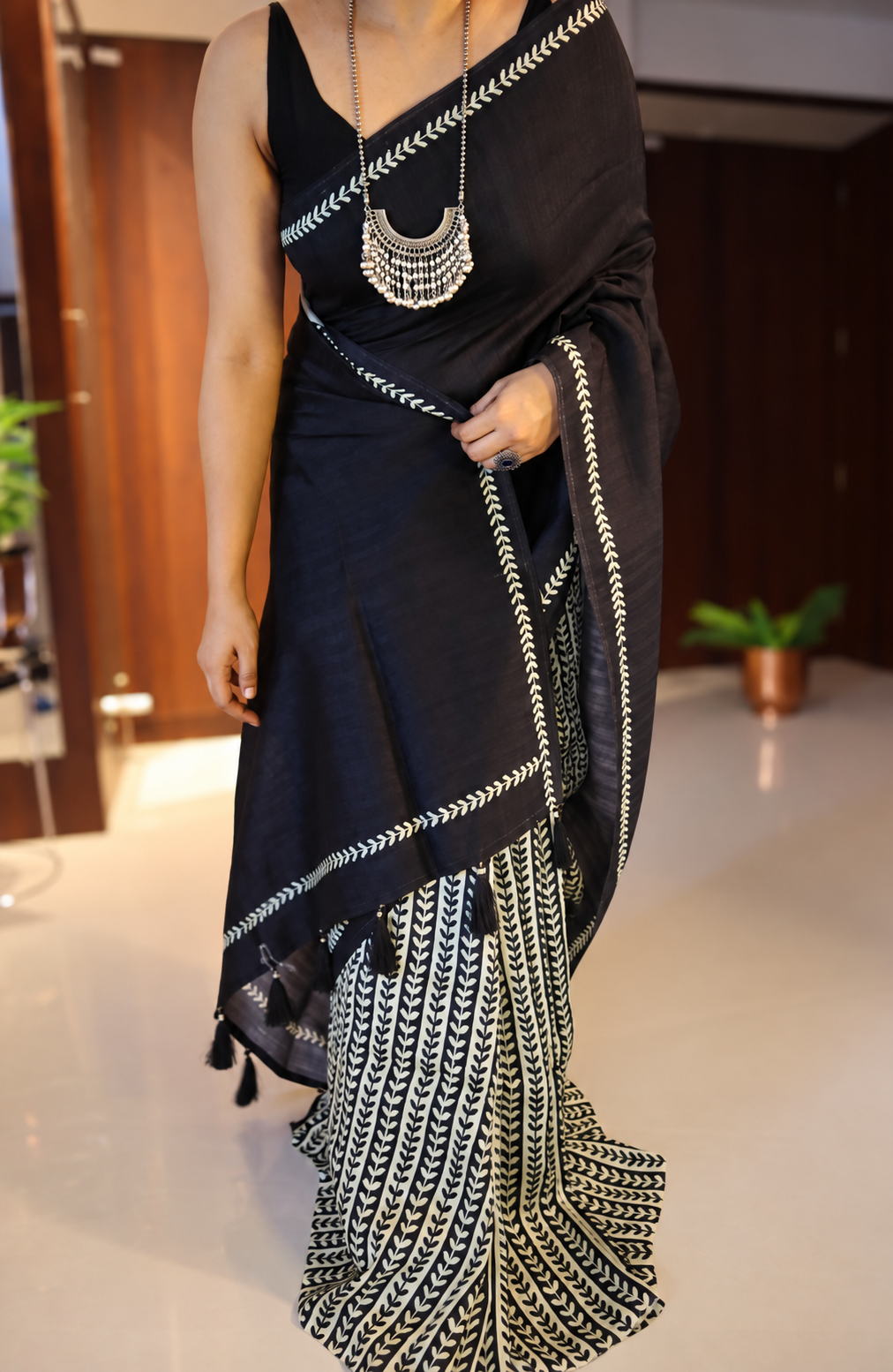 Black Handpainted Tussar Silk Saree 3 Black Handpainted Tussar Silk Saree - Image 3