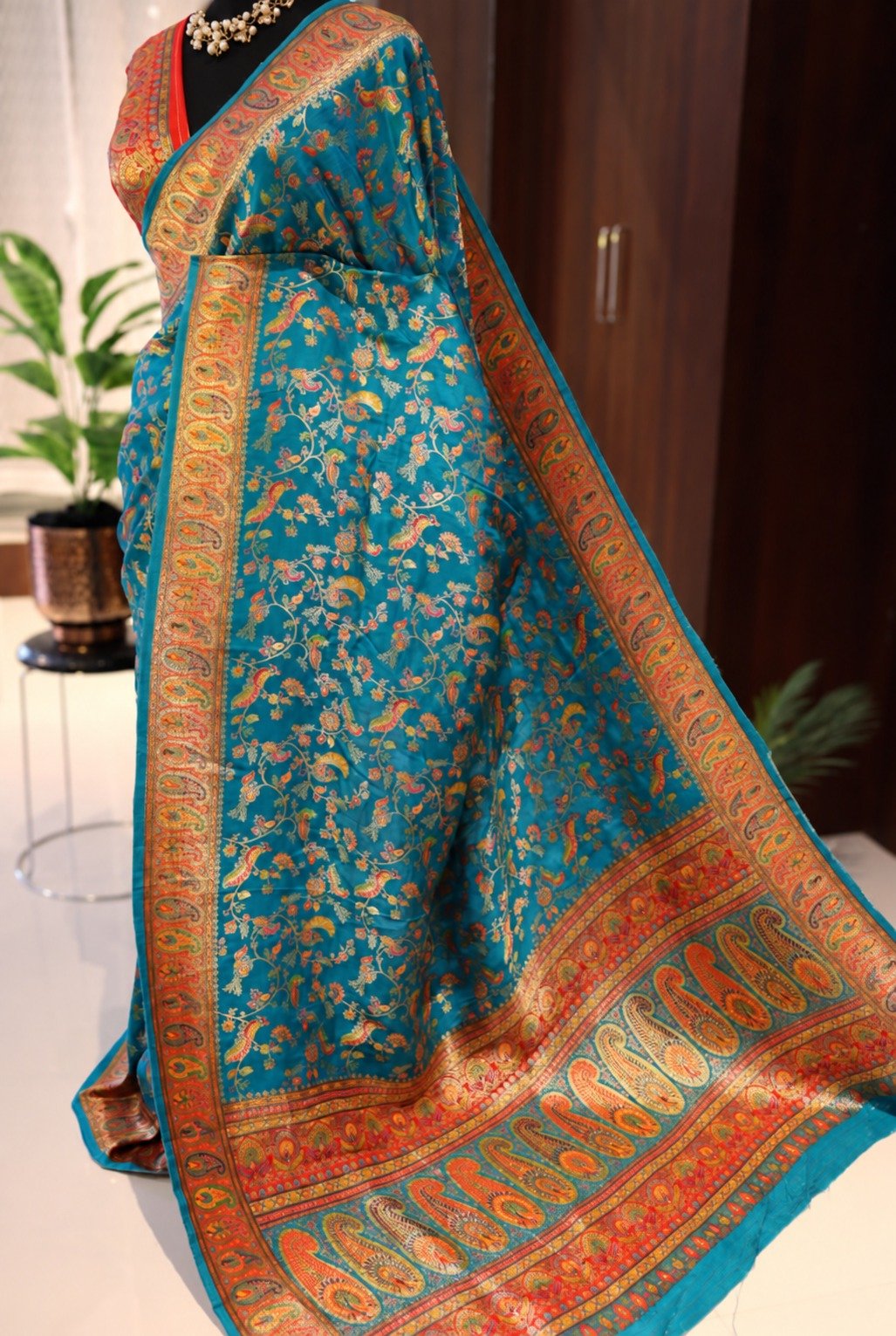 Kani Weaving Pure Munga Silk Saree with Contrast Mango Border 3 Kani weaving pure Munga silk saree in teal blue with contrast mango border – rich pallu