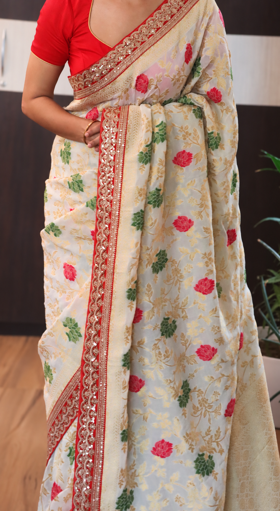 Pure Khaddi Georgette Saree with Beautiful Meenakari Jaal 6 Pure Khaddi Georgette Saree with Beautiful Meenakari Jaal - Image 6