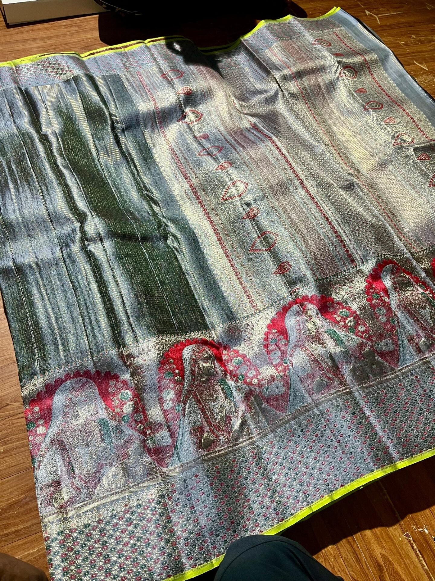 Premium Antique Pure Kanchipuram Resham Warp Brocade Saree – Silver Grey 2 Pure Kanchipuram Resham warp antique saree full view with silver grey body and ornate pallu
