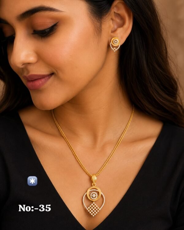 Leaf Drop Antique Pendant Necklace Set in gold tone