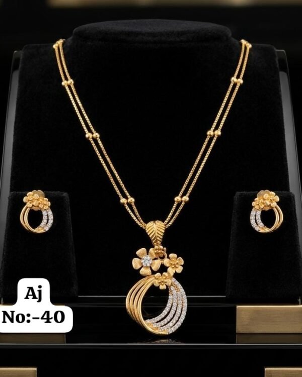 Floral Swirl Antique Pendant Necklace Set in gold tone