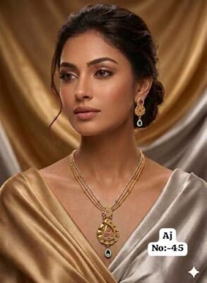 Floral Drop Antique Pendant Necklace Set in gold tone