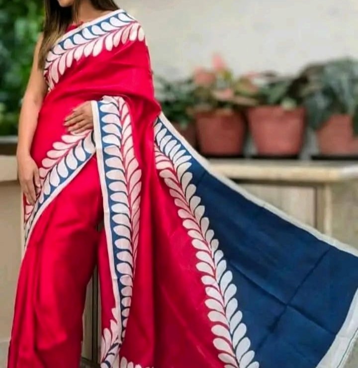 Bishnupuri Handloom Pure Silk Hand Painted Saree 5 Bishnupuri handloom pure silk hand painted saree - Red and Navy Blue