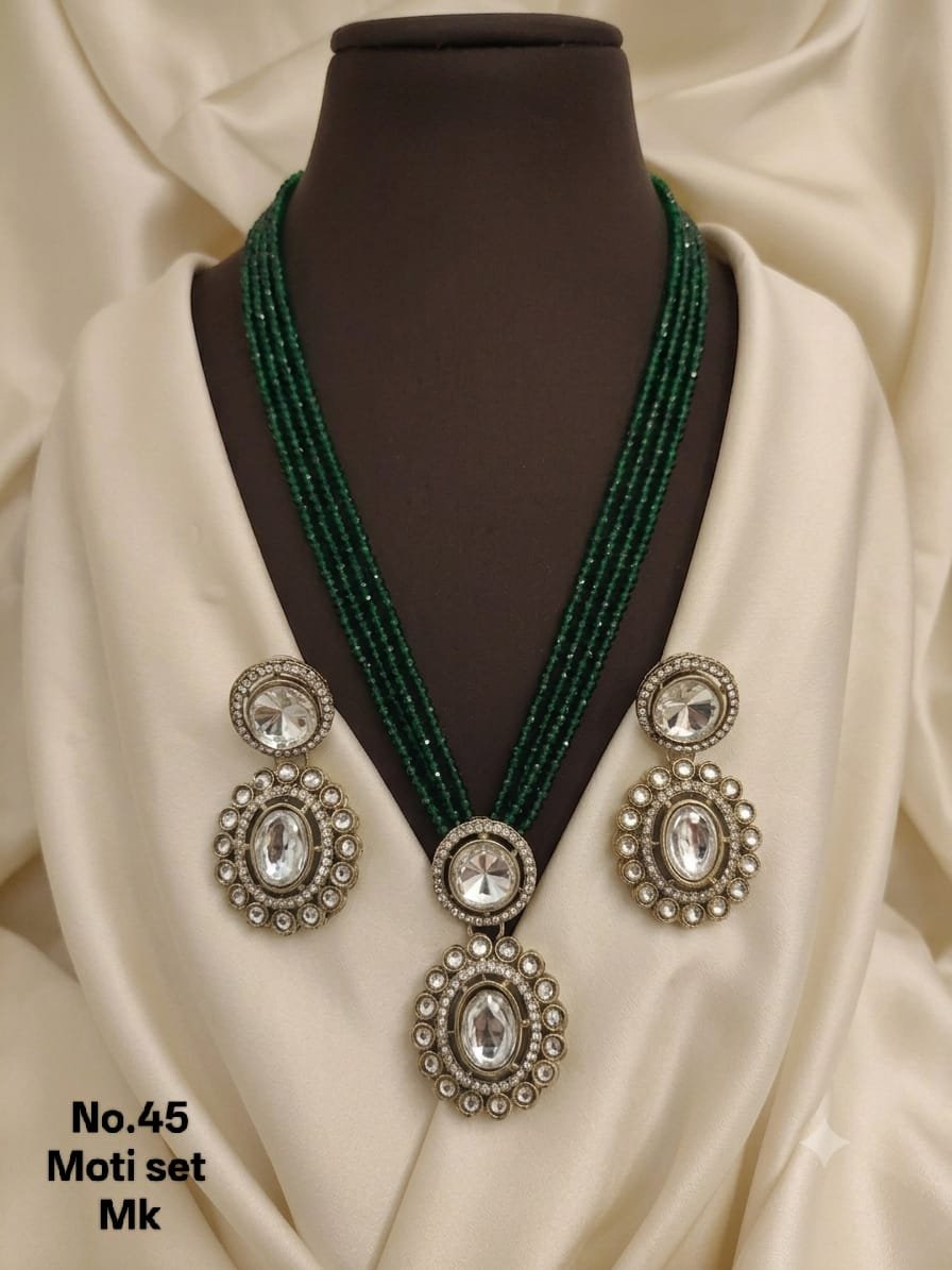 Beaded AD Necklace Set 3 Beaded AD Necklace Set in Green with round stone detail