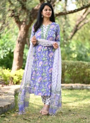 Lavender Jaipuri hand block cotton kurti set with Kota Doria dupatta – view 6