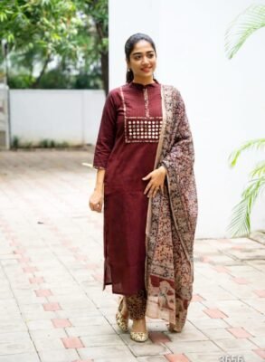 Wine handloom Kalamkari cotton kurti set with real mirror work – view 10