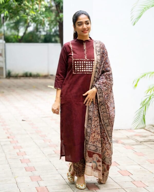 Wine handloom Kalamkari cotton kurti set with real mirror work – view 10