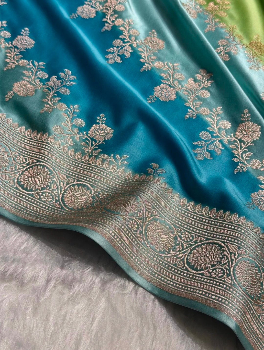 Lime Green and Teal Banarasi Mashroo Katan Silk Saree 2 Lime Green and Teal Banarasi Mashroo silk saree 1 floral and pallu detail