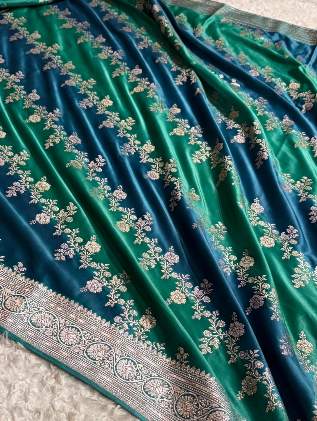 Teal and Navy Blue Banarasi Mashroo Katan Silk Saree 3 Teal and Navy Blue Banarasi Mashroo silk saree Ada floral body detail