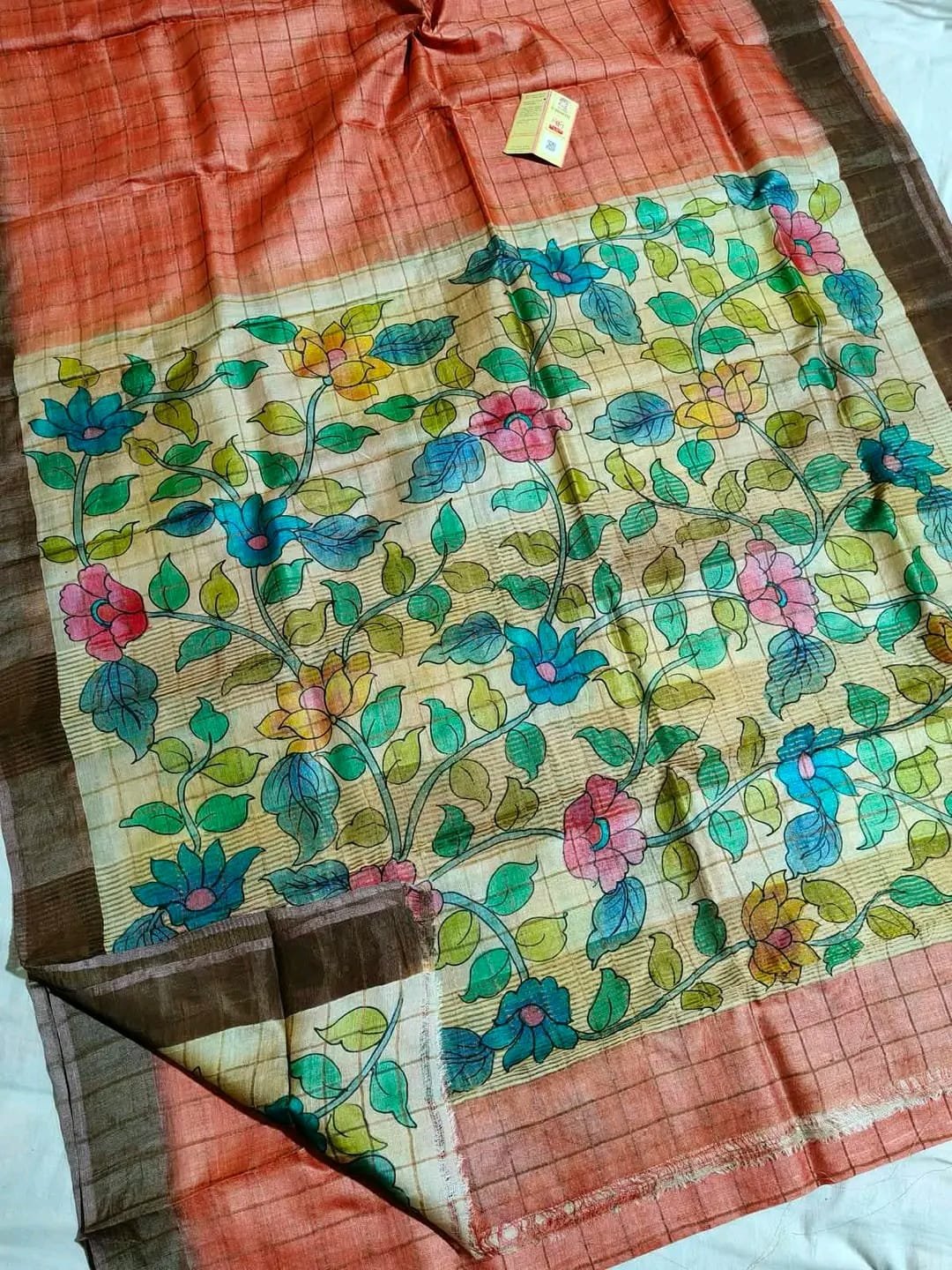 Pure Handloom Tussar Saree with Checks Zari Border and Kalamkari Pallu 4 Pure handloom tussar saree – Peach / Cream Floral Pallu