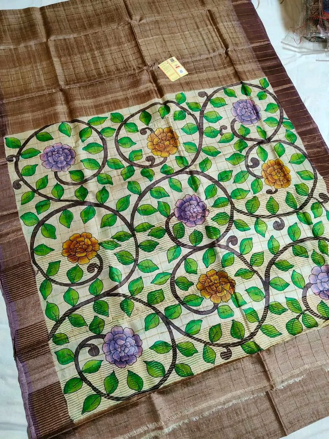 Pure Handloom Tussar Saree with Checks Zari Border and Kalamkari Pallu 8 Pure handloom tussar saree – Brown / Cream Floral Pallu