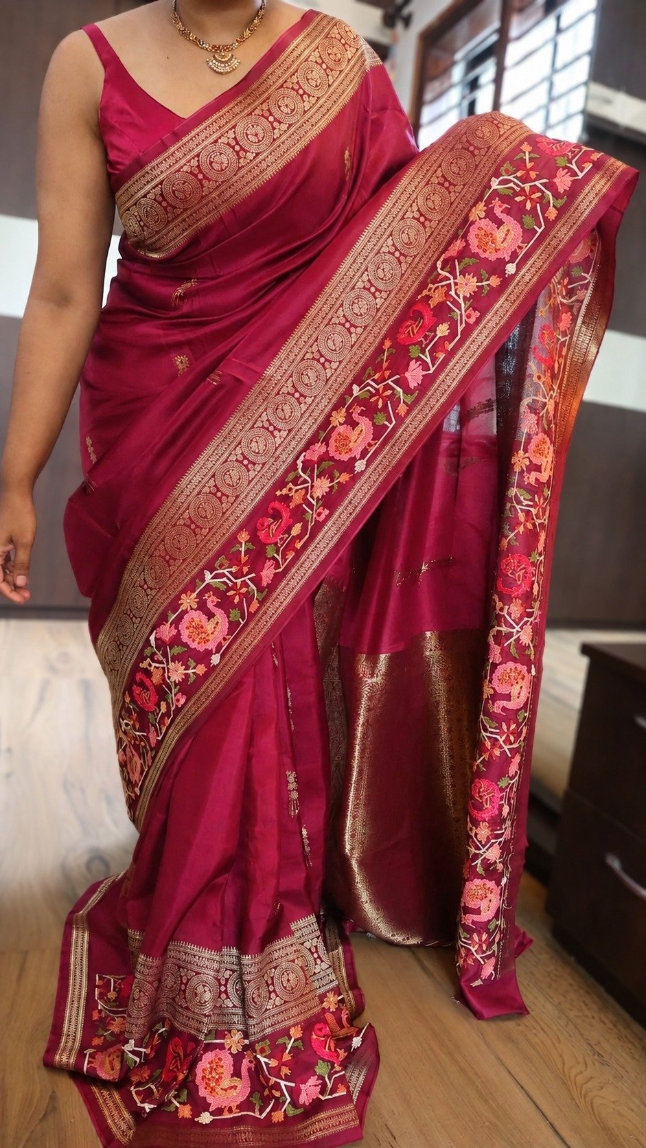 Pure Munga Silk Saree with Beautiful Patola Petit Point Embroidery 2 Magenta Pure Munga Silk Saree with Patola petit point embroidery — drape and border view