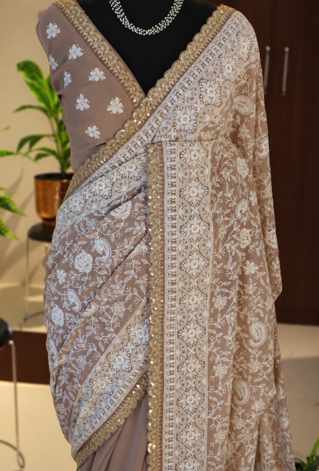 Taupe Khaddi Georgette Silk Chikankari Saree 4 Taupe Khaddi Georgette Silk Chikankari Saree embroidery close-up